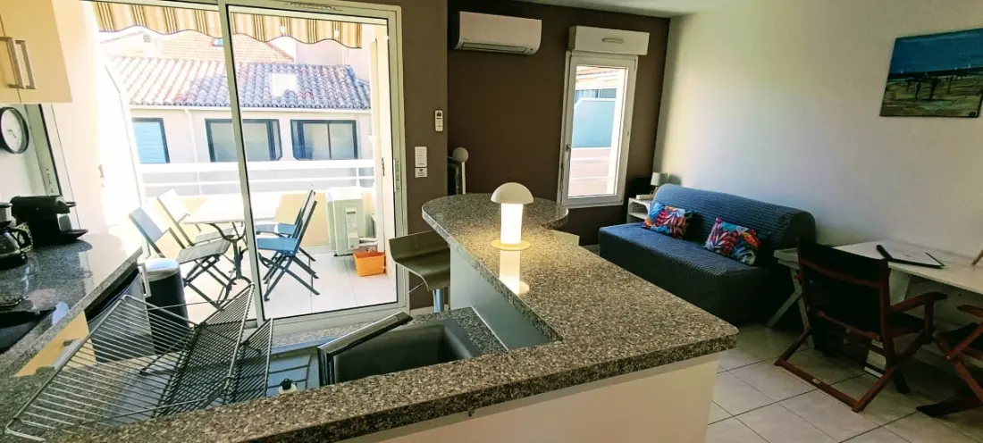 Charmante 2 kamers met balkon In het hart van de stad