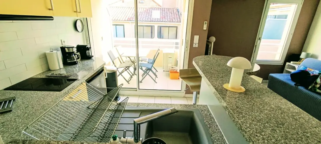 Charmante 2 kamers met balkon In het hart van de stad