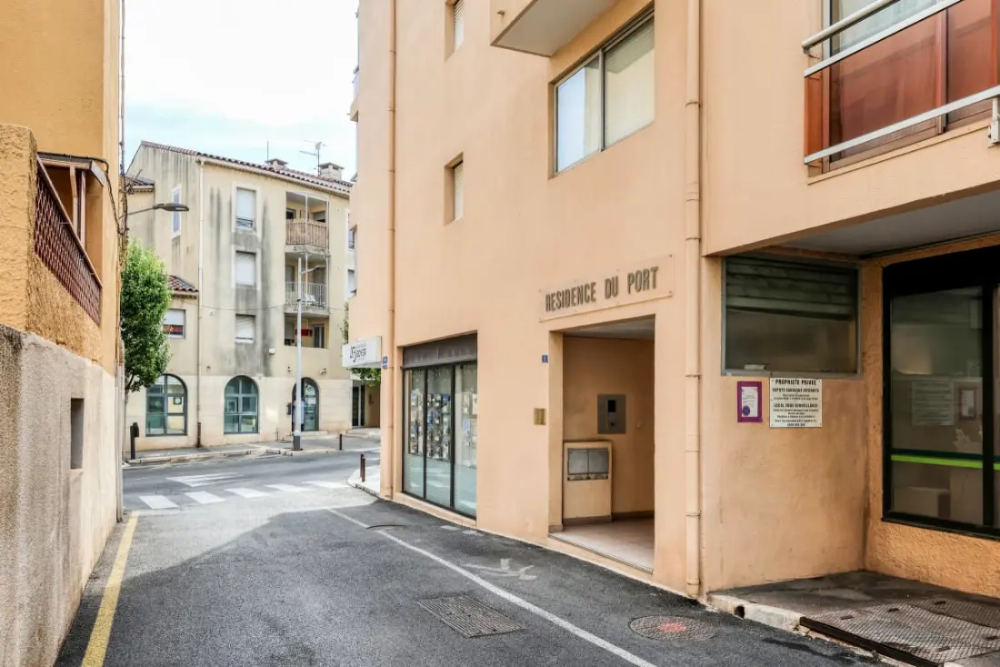 Bandol Light Balcony:
