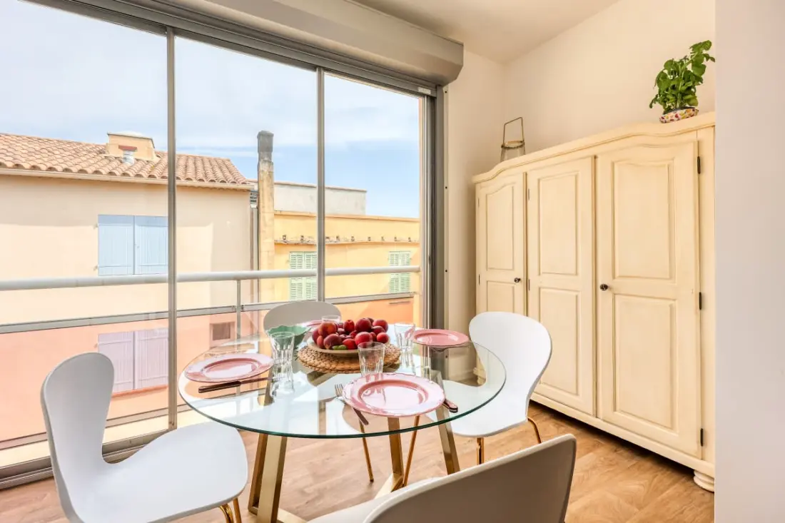 Bandol Light Balcony: