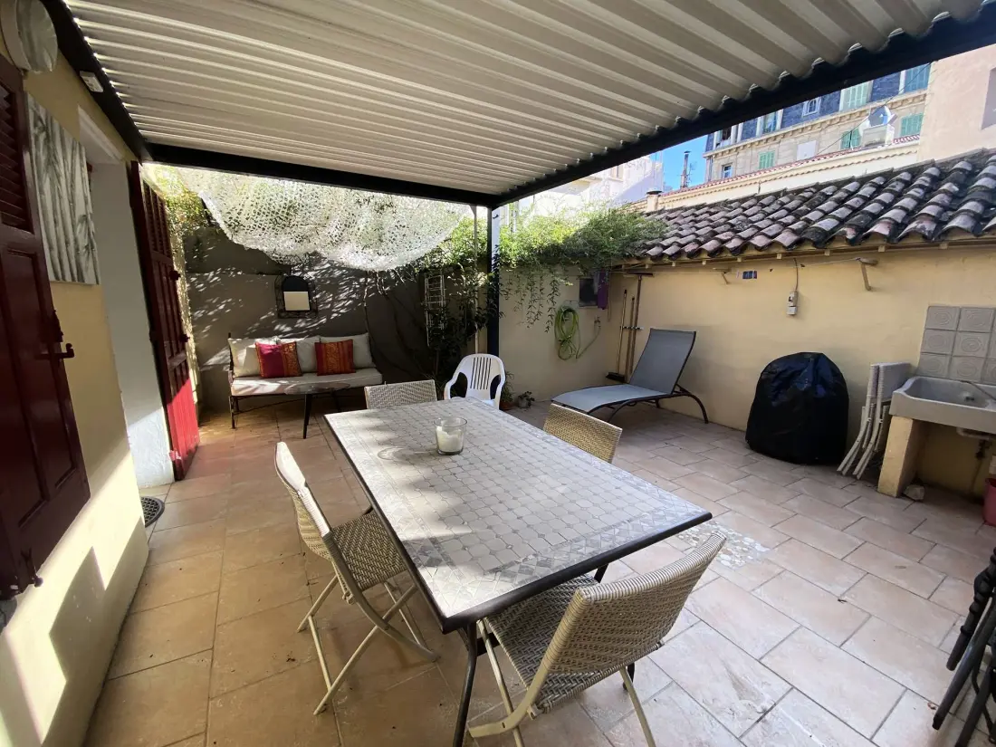 Lakóhely 665-bandol