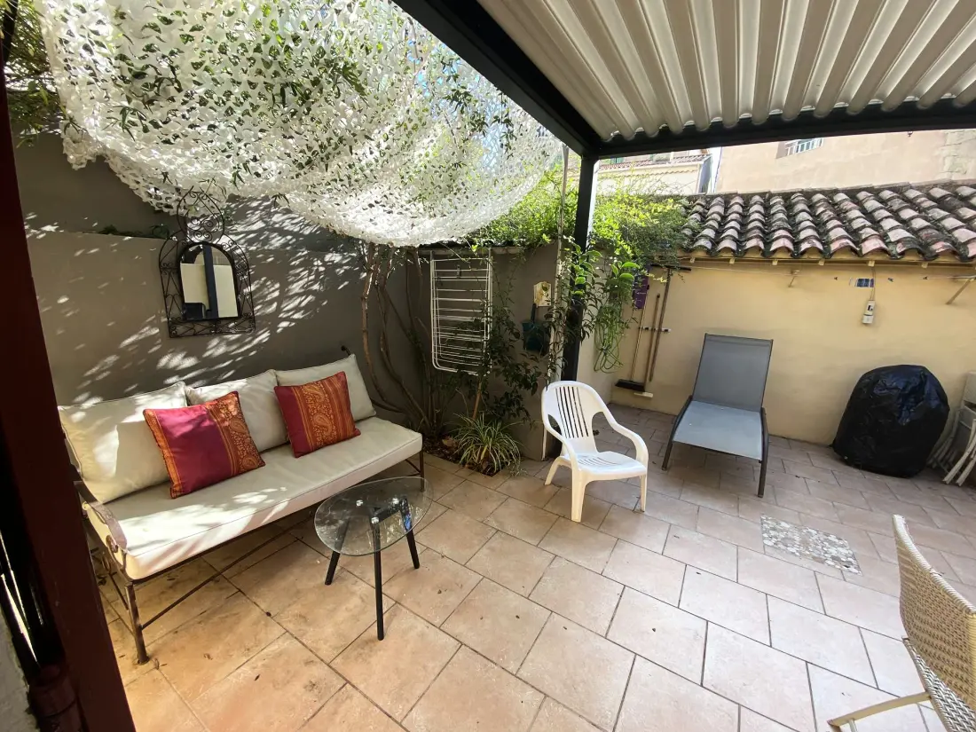 Lakóhely 665-bandol