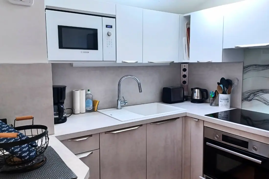 Mooi appartement met zwembad - vlakbij het strand