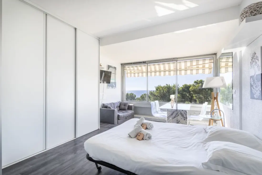Studio Athena -