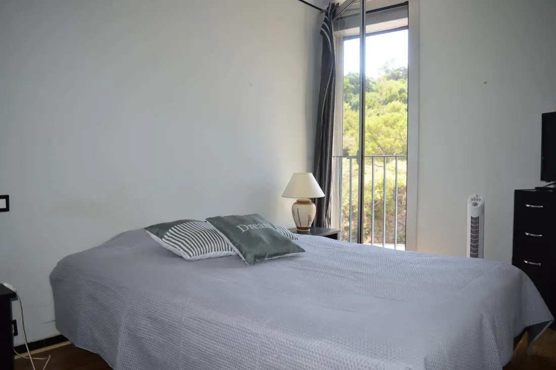 Castell Bear Residence