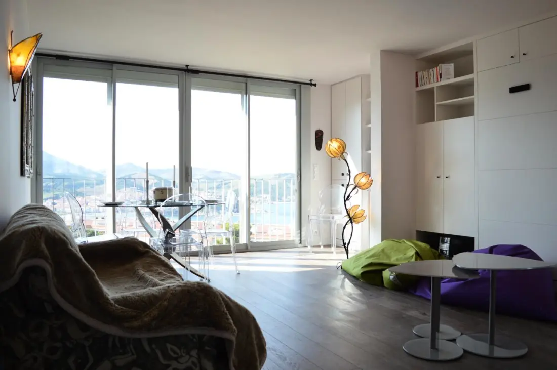 Castell Bear Residence