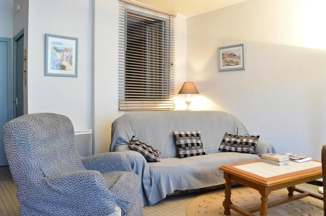 Castell Bear Residence