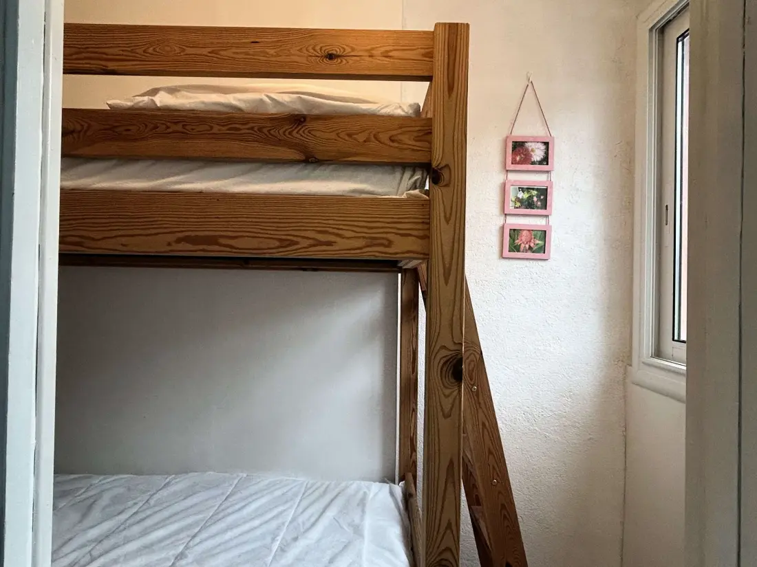 Castell Bear Residence