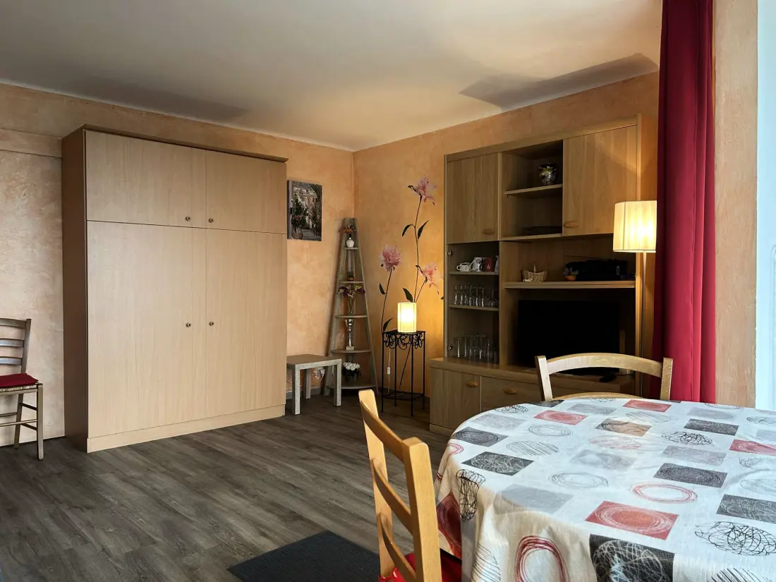 Castell Bear Residence