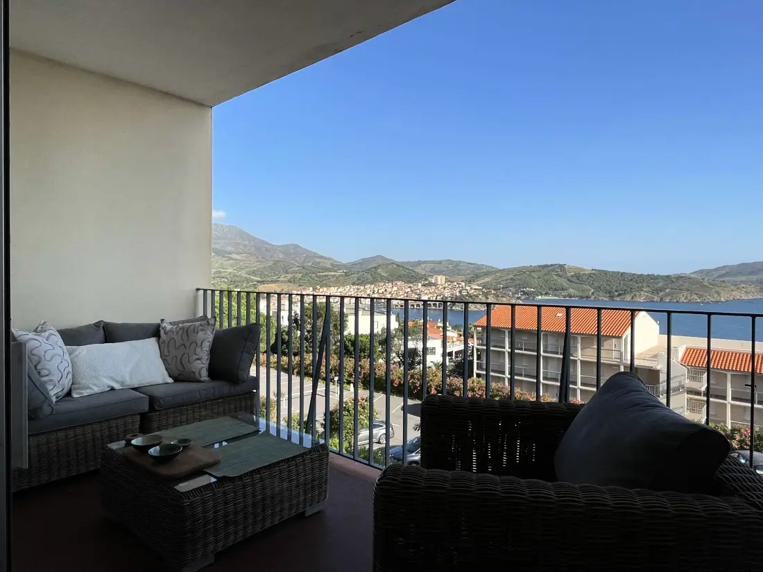 Castell Bear Residence