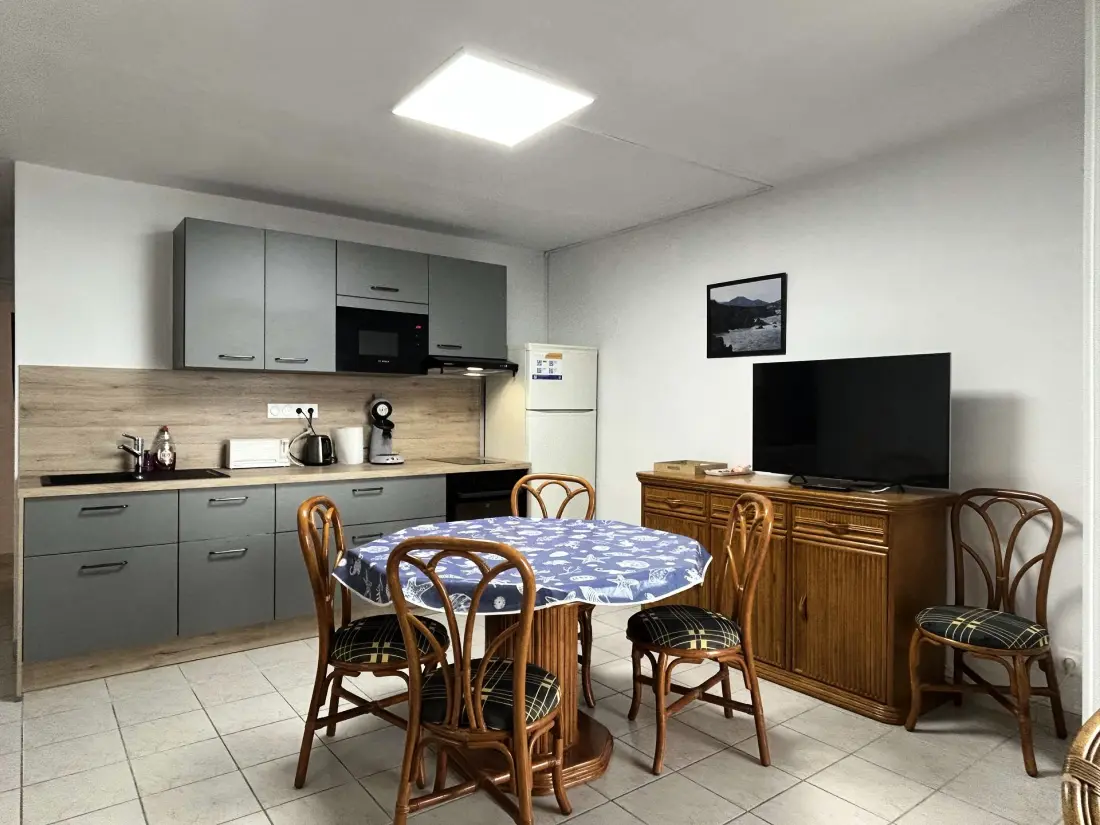Castell Bear Residence