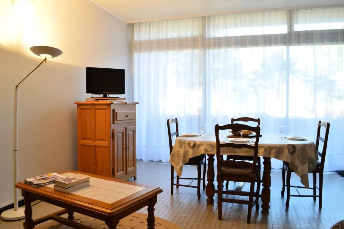 Castell Bear Residence