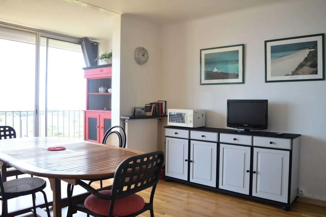 Castell Bear Residence