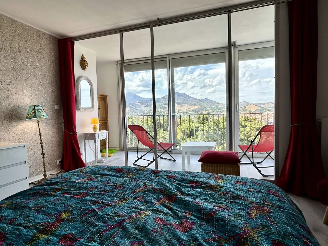 Castell Bear Residence