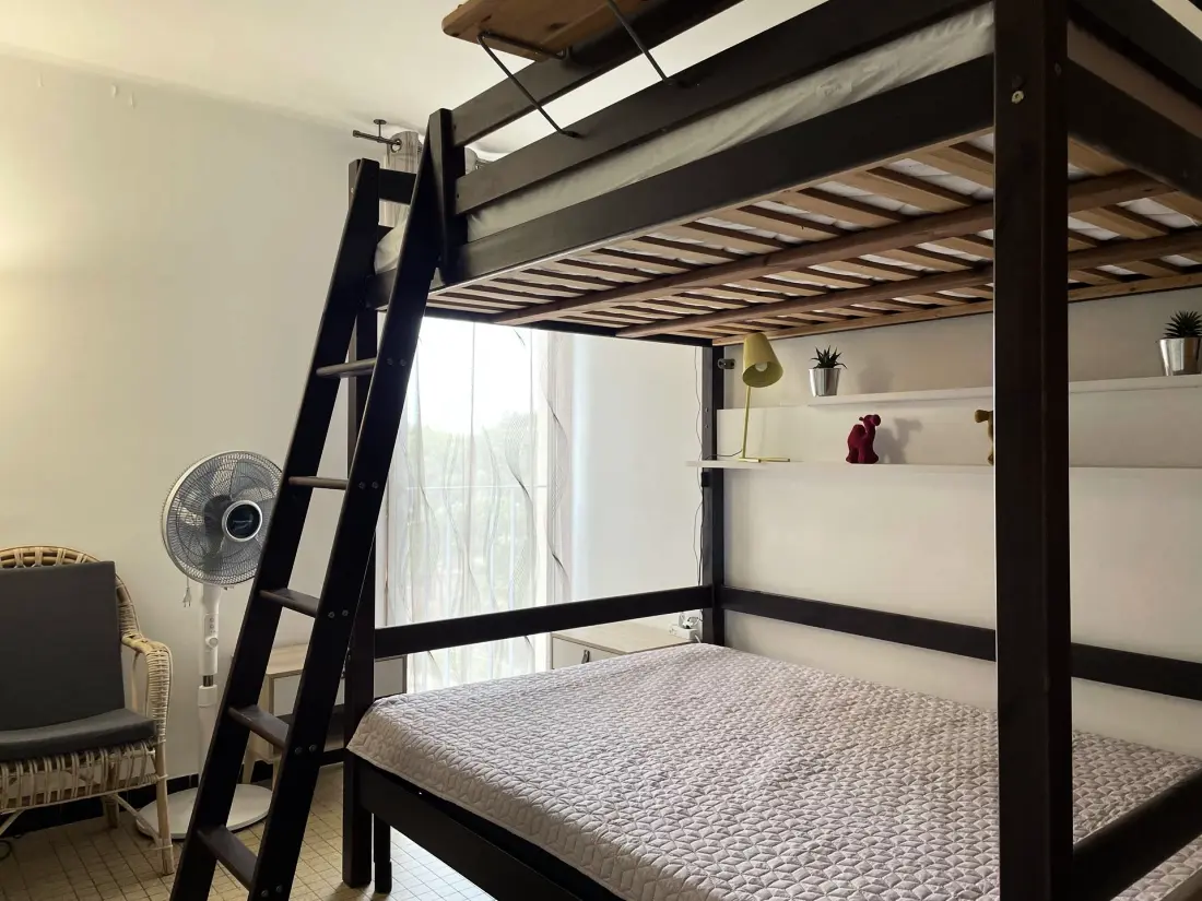 Castell Bear Residence