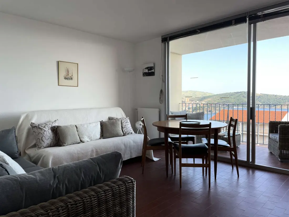 Castell Bear Residence