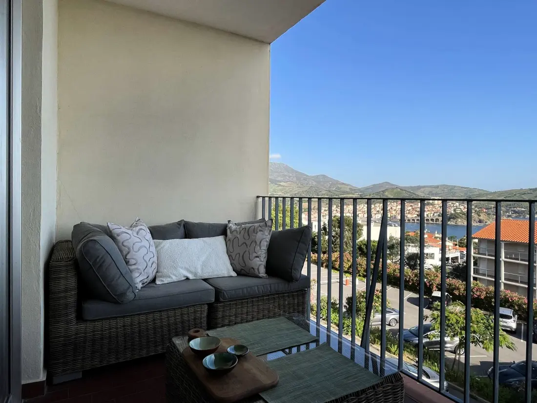 Castell Bear Residence