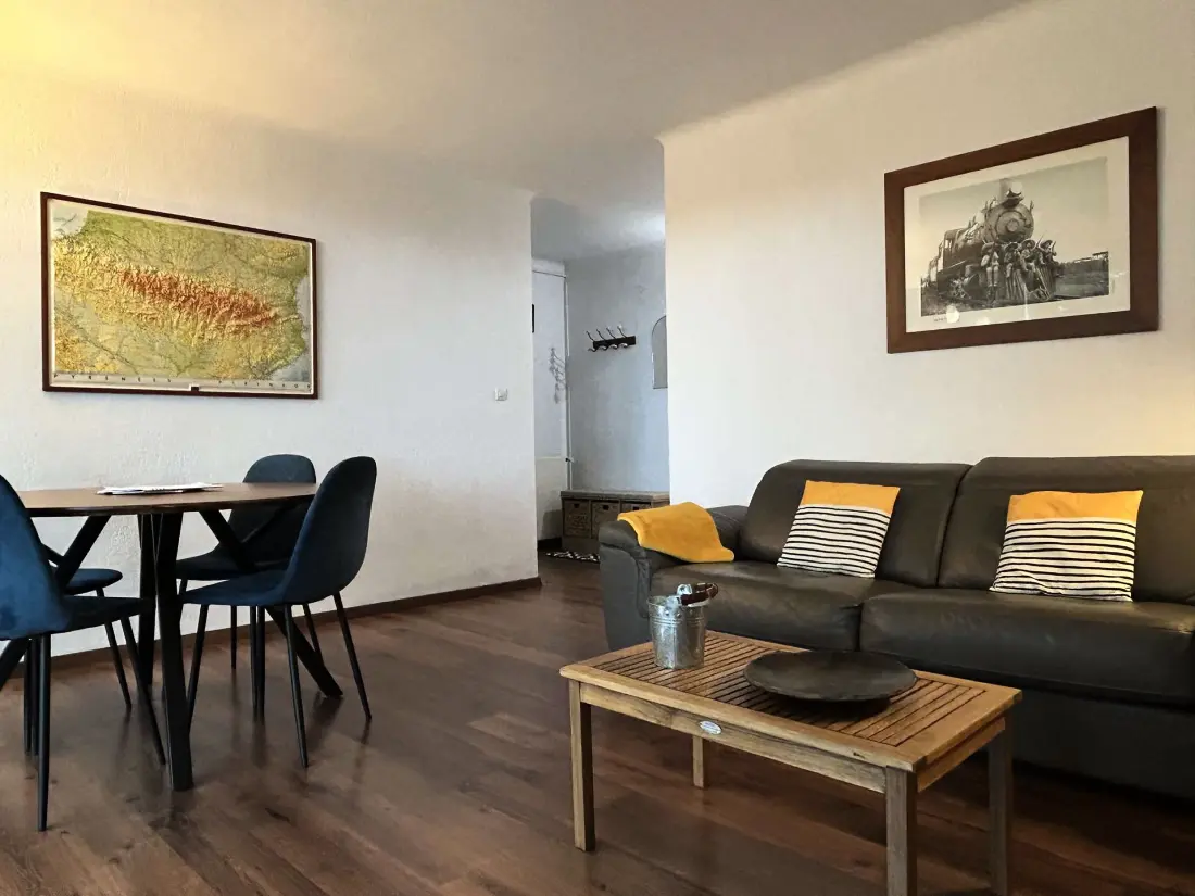 Castell Bear Residence