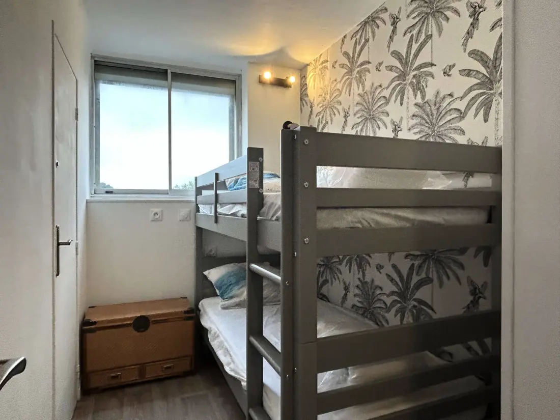 Castell Bear Residence