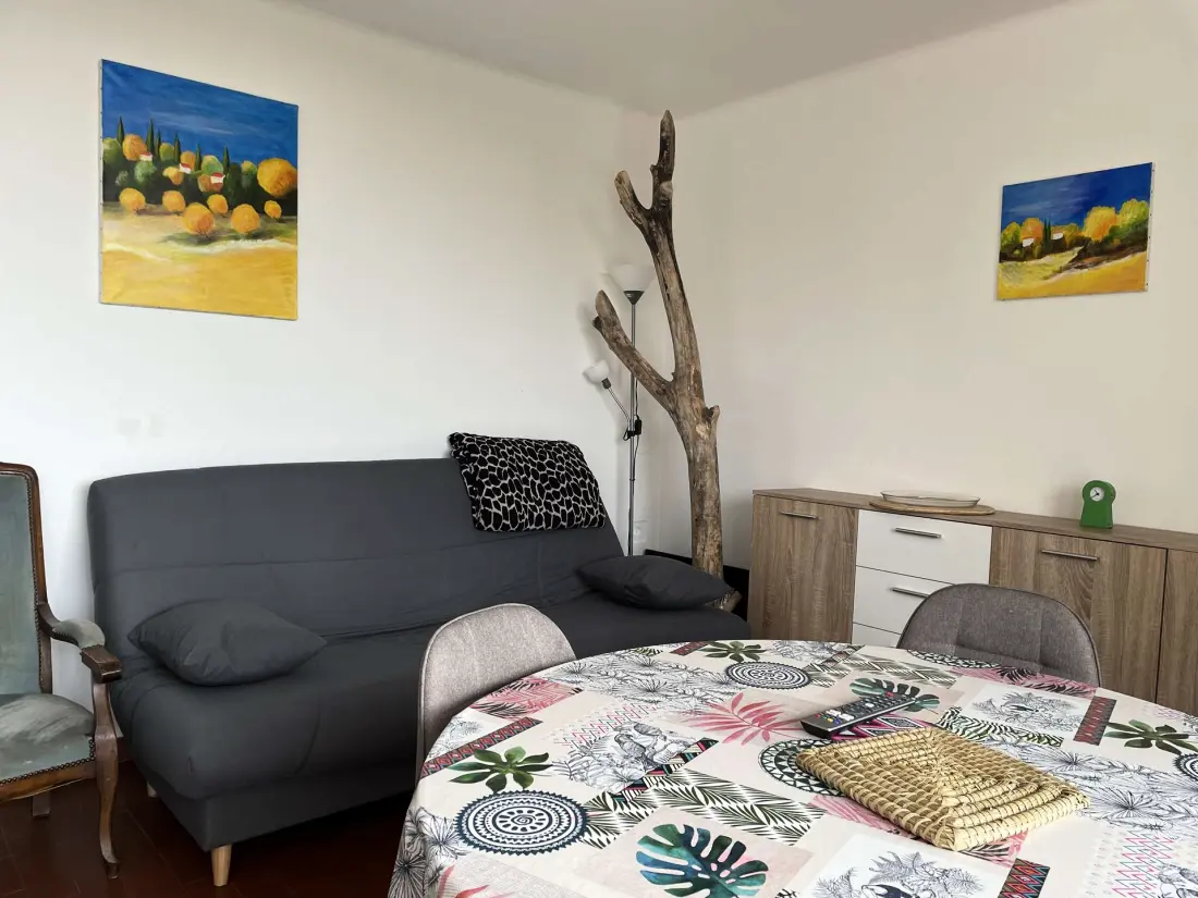 Castell Bear Residence