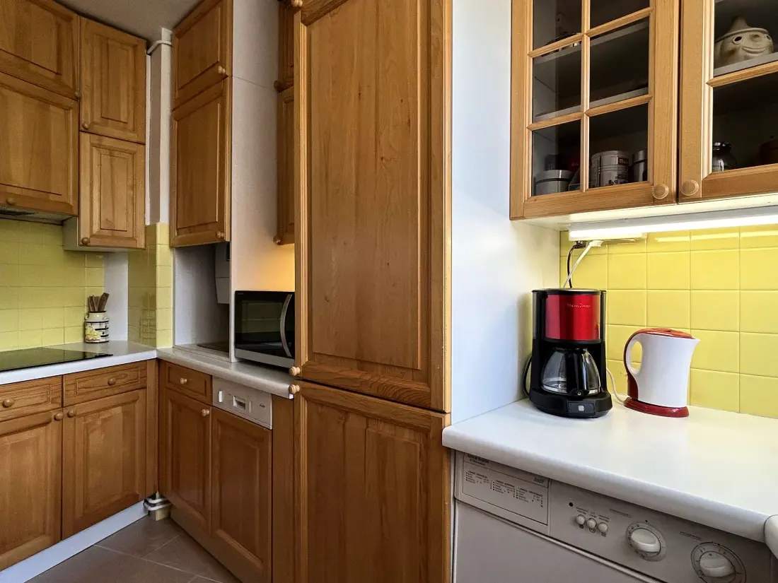 Castell Bear Residence