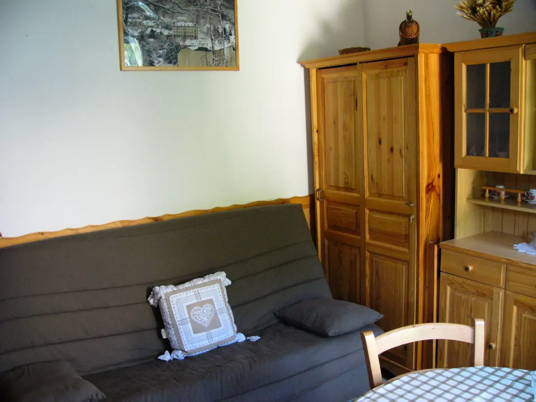 Studio 6 pers. az erkéllyel