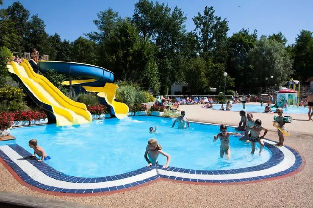 Camping Des 3 Lacs 4 Stelle★★★★