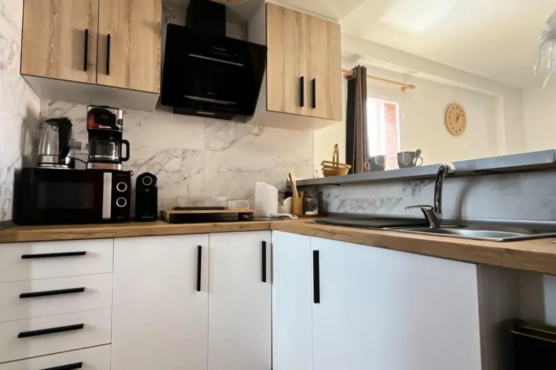 Apartman design, medence, parkoló, közel a strandhoz