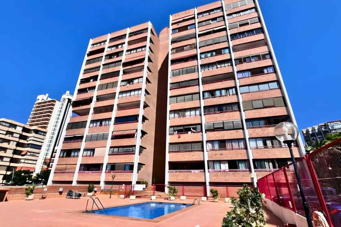 Apartman design, medence, parkoló, közel a strandhoz