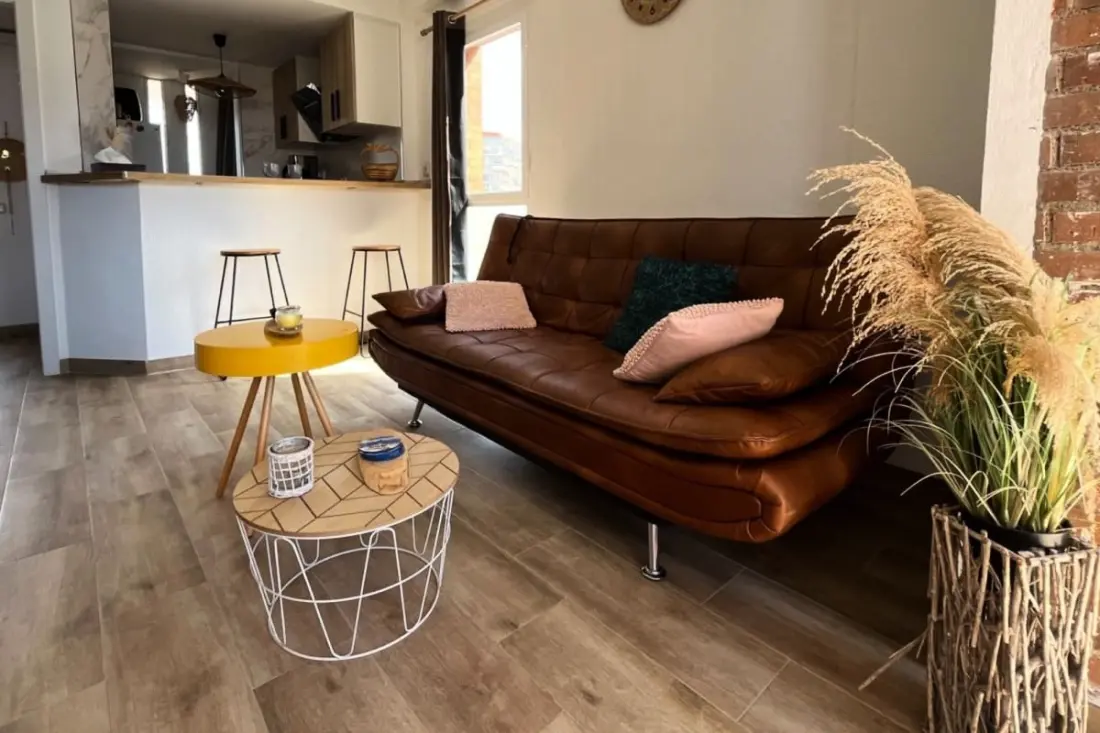 Apartman design, medence, parkoló, közel a strandhoz