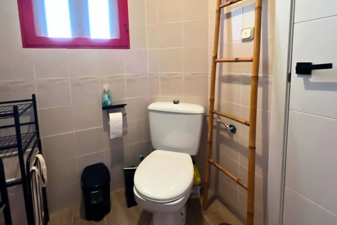 Apartman design, medence, parkoló, közel a strandhoz