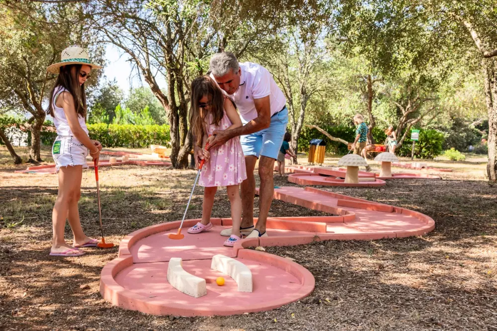 Hoteller i nærheden af Domaine Sainte Véziane Hotel 41 Stjerner★