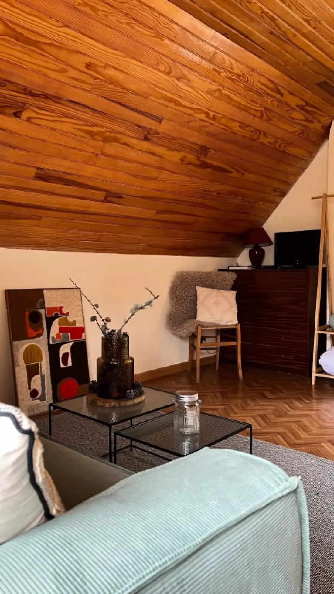 Grange 6 ember számára független stúdióval
