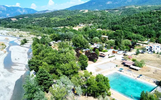 Camping La Célestine***