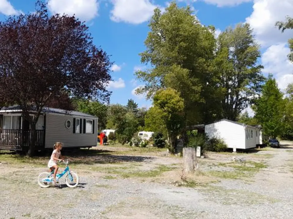 Camping Tikayan La Célestine 3 Gwiazdy★★★