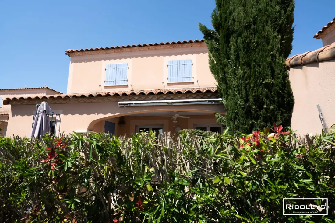Riboleys - Grand Villa Au Golf De Béziers