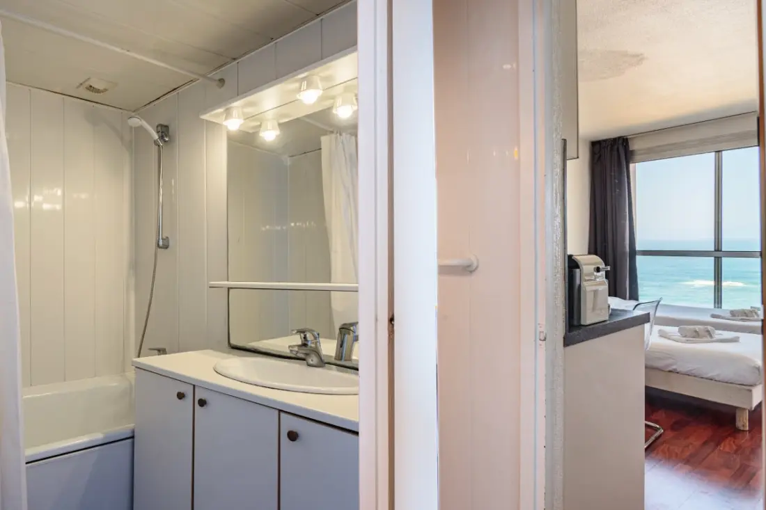 Panorama Studio, Sea View -