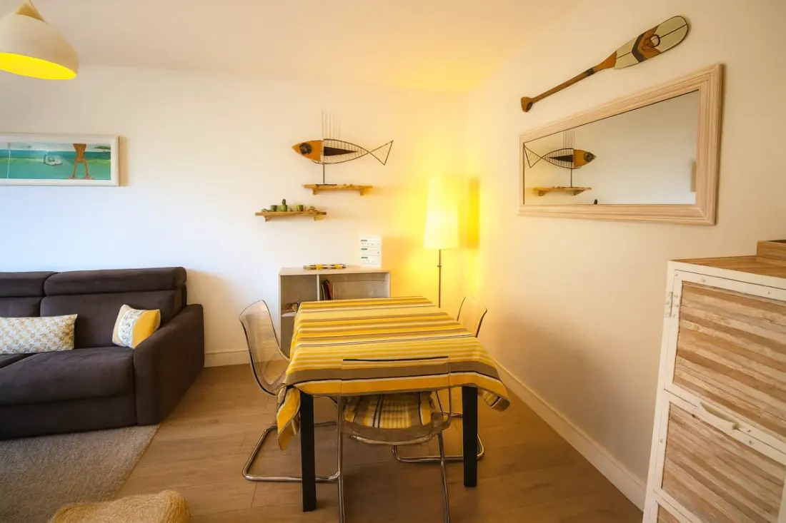 Gyönyörű Luminous Apartman Balcony és Parkolás, Közel Nagy Beach