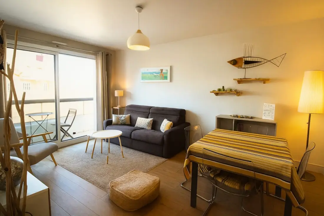 Gyönyörű Luminous Apartman Balcony és Parkolás, Közel Nagy Beach