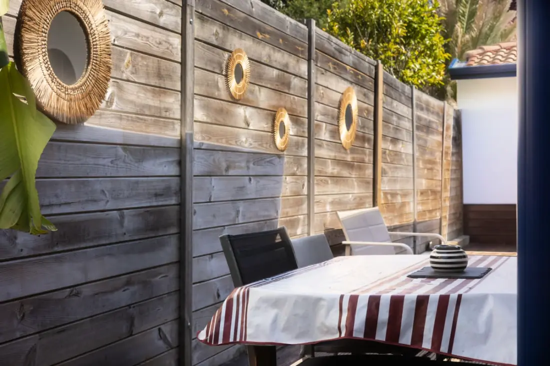 Smuk Lysende lejlighed med terrasse