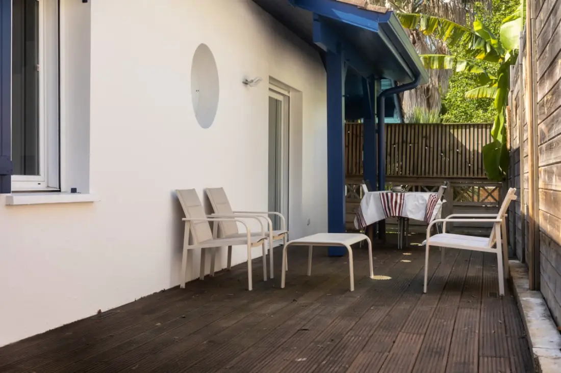 Smuk Lysende lejlighed med terrasse