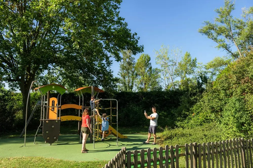 Camping L'Île du Rhin2 Sterren★★