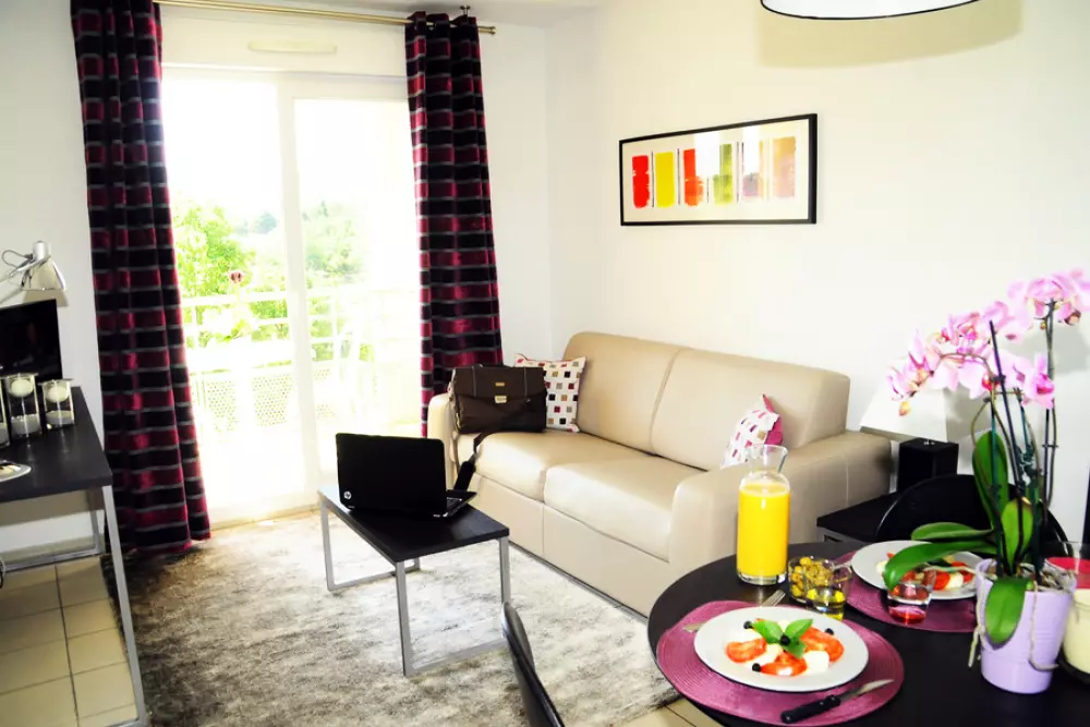 Néméa Appart'Hôtel Green Side