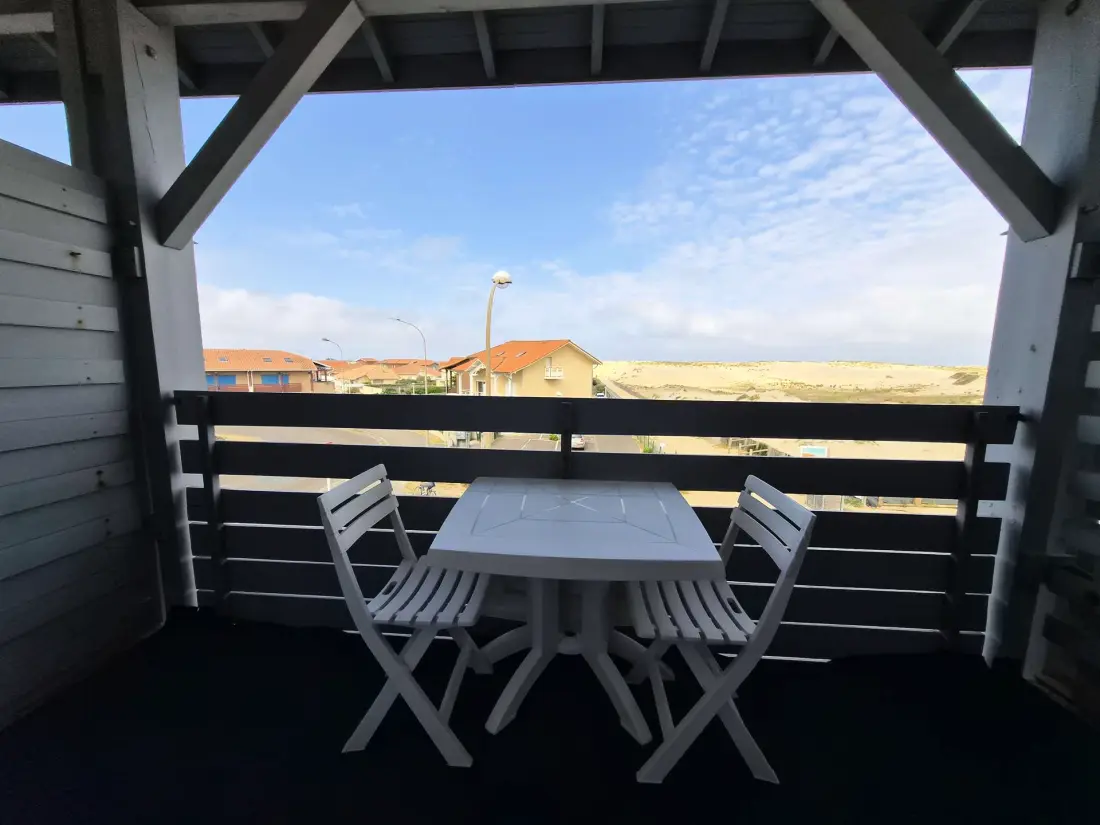 Baines I Residence