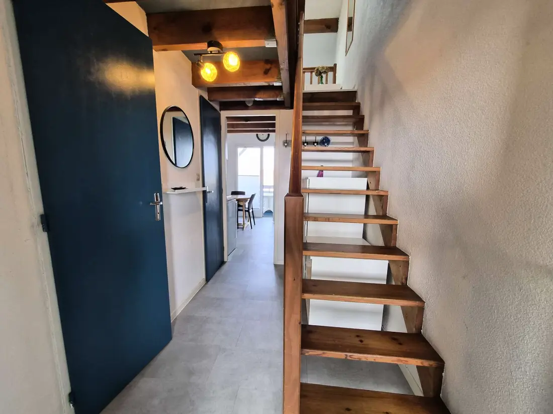Baines I Residence
