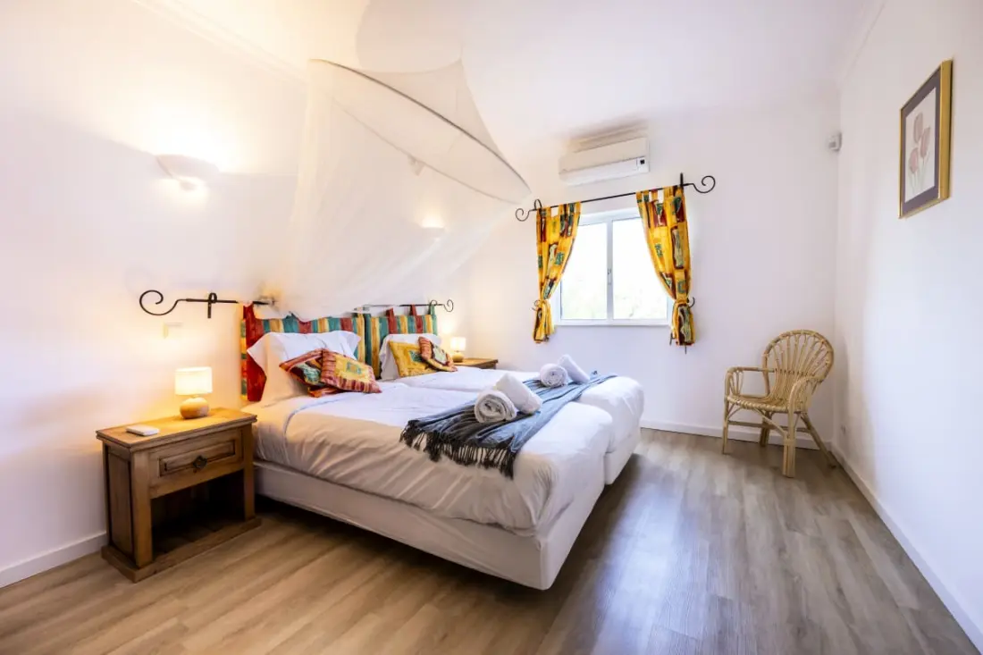 Casa Neel Boliqueim