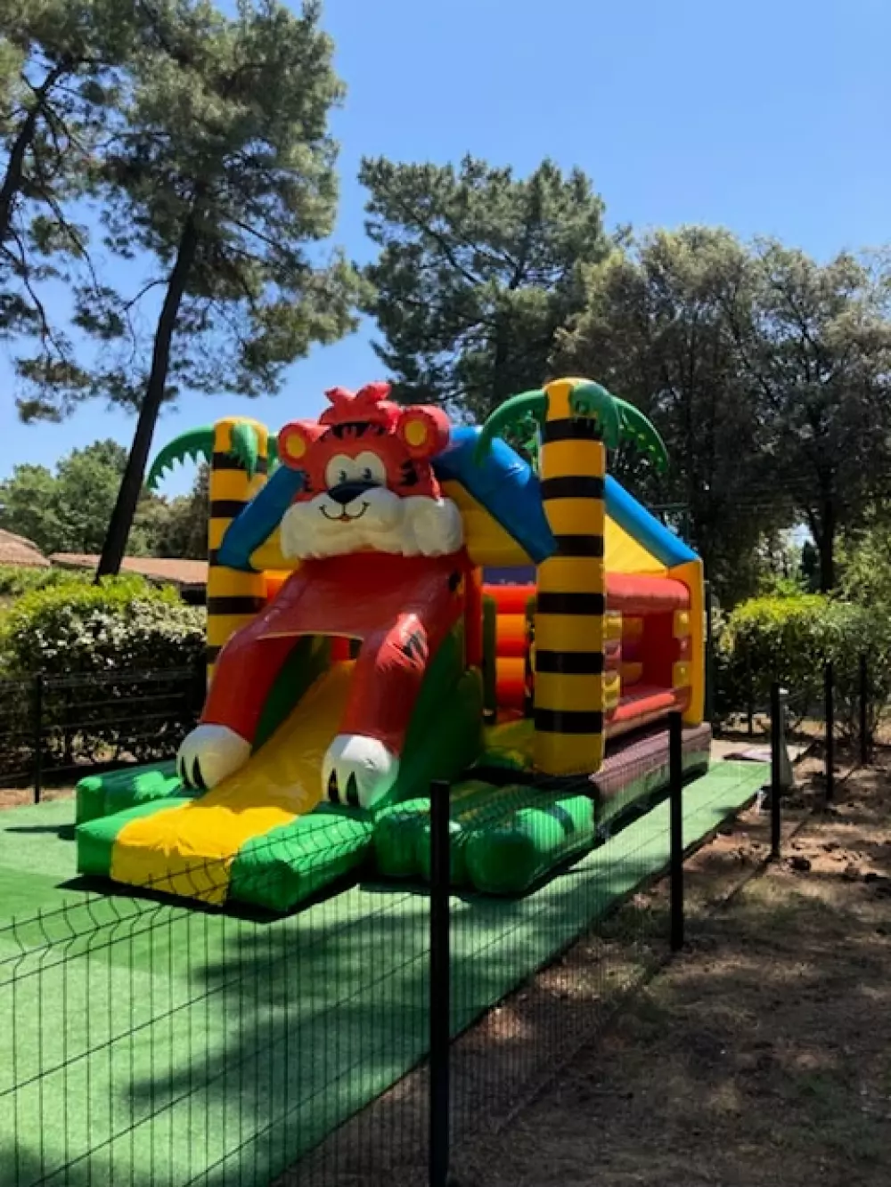 Campingplatz La Simioune Vaucluse und Drome Provencale 3 Sterne★★★