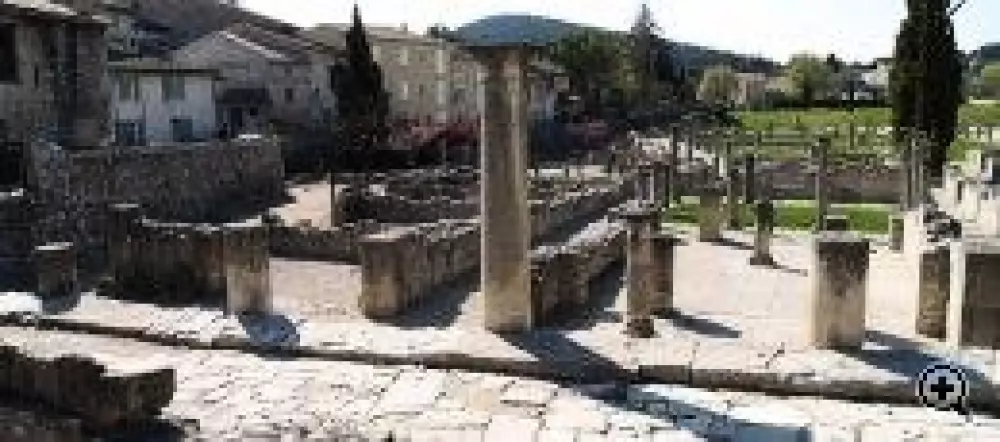 Campingplatz La Simioune Vaucluse und Drome Provencale 3 Sterne★★★