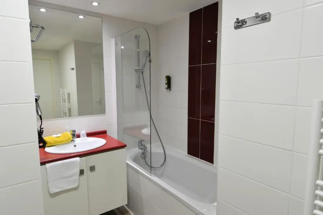Apart'Hôtel Mer & Golf Bordeaux Basins in Flot 3 Csillagok★★★