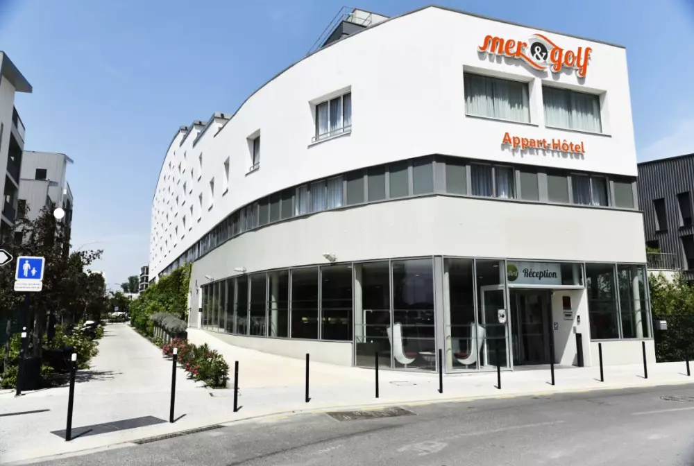 Apart'Hôtel Mer & Golf Bordeaux Basins in Flot 3 Sterren★★★